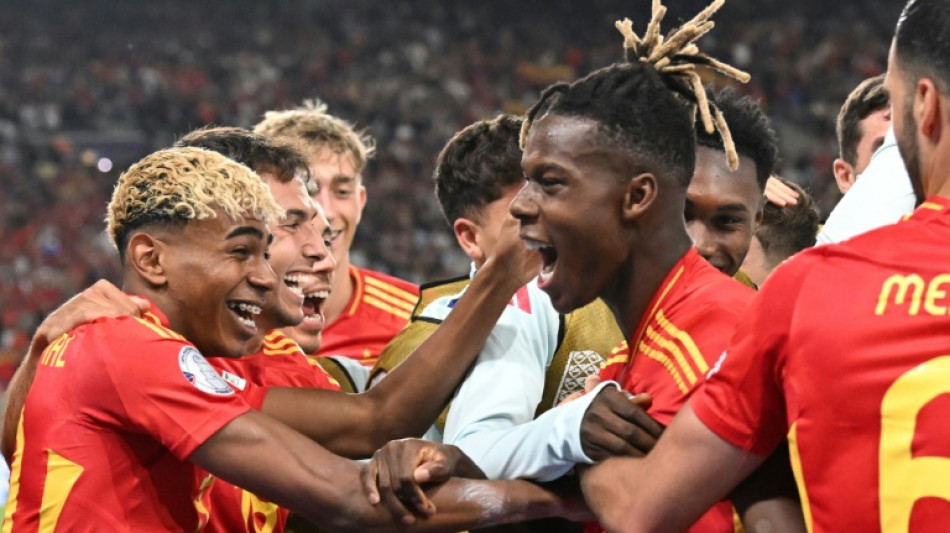 Espanha vence Fran&ccedil;a (5-4) e vai enfrentar Portugal na final da Liga das Na&ccedil;&otilde;es