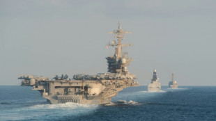 Iran: un porte-avion am&eacute;ricain dans le Golfe, la r&eacute;pression se poursuit