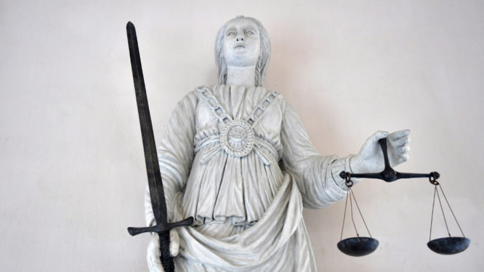 Nach Geburt get&ouml;teter S&auml;ugling: Mehrj&auml;hrige Haft f&uuml;r Kindsmutter in Hessen