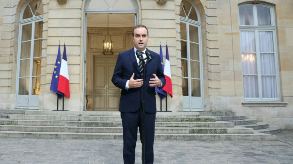 Lecornu tente d'unir une coalition contrari&eacute;e avant de d&eacute;voiler son gouvernement