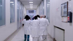 Proroga per medici al lavoro fino a 72 anni, esclusi universitari