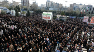 Malgr&eacute; de nouvelles frappes, les Iraniens nombreux pour la pri&egrave;re de l'A&iuml;d 