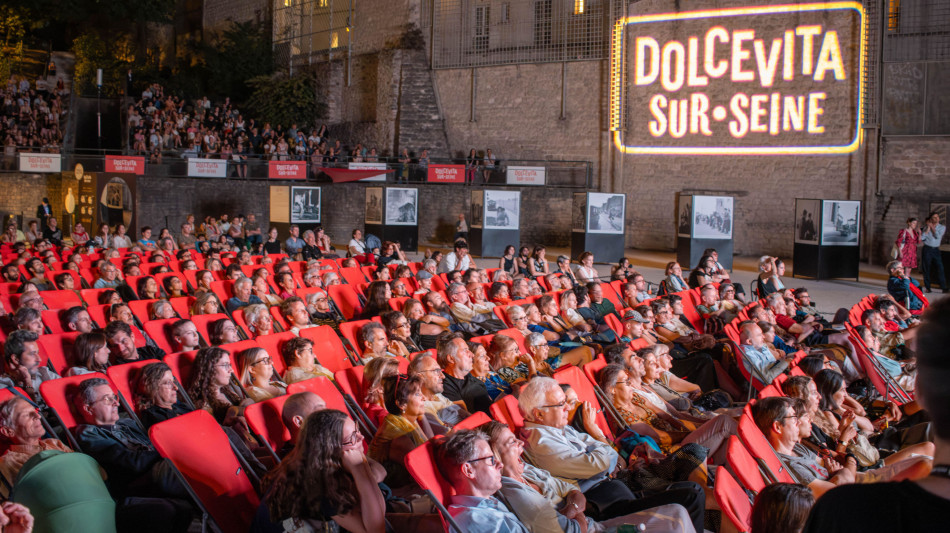 Dolcevita-sur-Seine 2026, record di pubblico alle Ar&egrave;nes de Lut&egrave;ce di Parigi