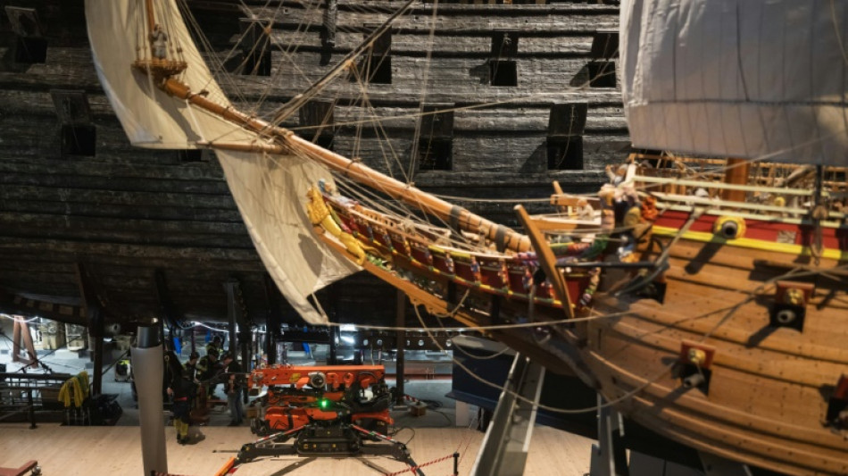 Delicada operação de restauração de navio de guerra sueco que afundou há 4 séculos 