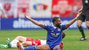 Harmlos-Auftritt: Schalke verliert beim Tabellenletzten