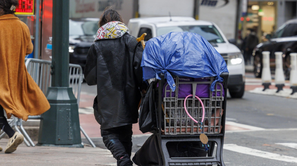 Record di senzatetto in strada a New York, sono quasi 5.000