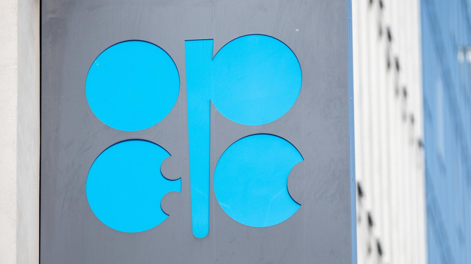 ++ Opec taglia le stime della domanda di petrolio per i dazi ++
