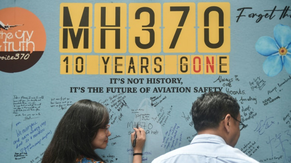 Malaysia suspends search for long-missing flight MH370