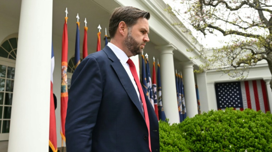 "Eso no es democracia", dice Vance sobre la condena de la ultraderechista francesa Le Pen