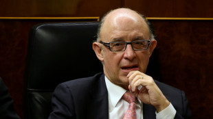 Asediado por la corrupci&oacute;n, Pedro S&aacute;nchez coge aire por un esc&aacute;ndalo que golpea a la derecha espa&ntilde;ola