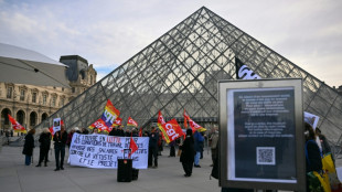 Gr&egrave;ve au Louvre: nouvelle AG du personnel, la r&eacute;ouverture du mus&eacute;e en jeu