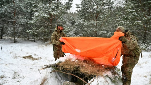 Face &agrave; la menace russe, des Ukrainiens se forment &agrave; la survie et &agrave; manier les armes