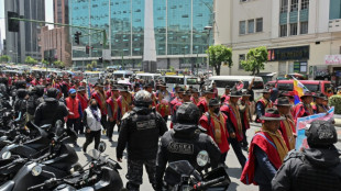 Presidente da Bol&iacute;via muda c&uacute;pula policial em meio &agrave; disputa com Evo Morales