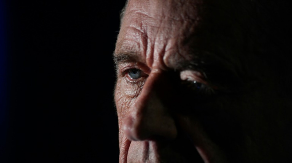 Un Kennedy lleva las teor&iacute;as conspirativas sobre otro Kennedy al equipo de Trump