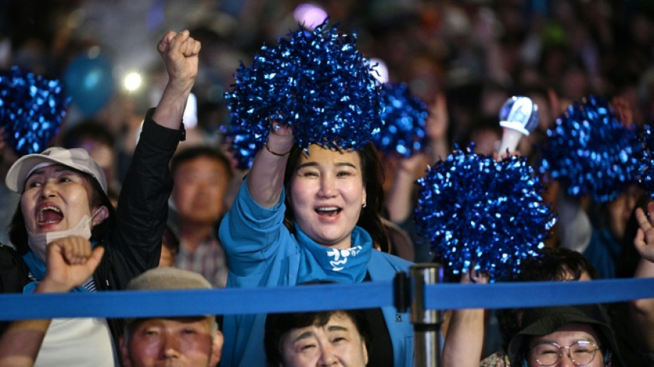 S&uuml;dkoreas Oppositionschef Lee wohl klarer Sieger der Pr&auml;sidentenwahl