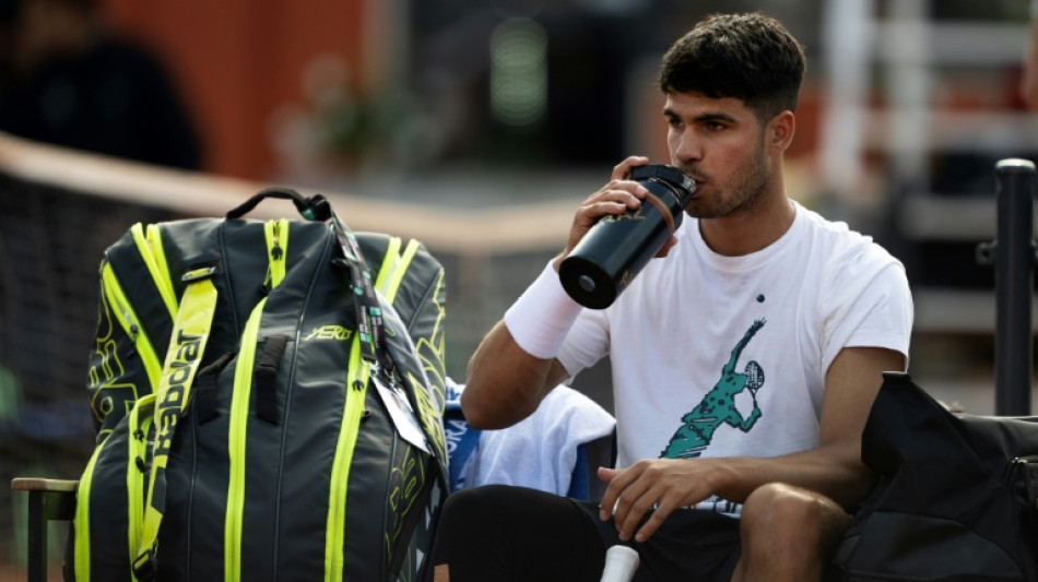 "N&atilde;o sinto dor", garante Alcaraz, que jogar&aacute; em Roma com bandagem na coxa