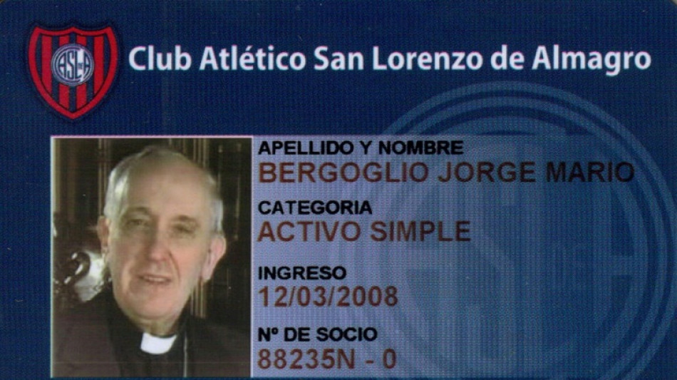 El club de fútbol San Lorenzo despide al papa, su hincha más célebre