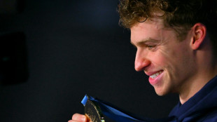 Marchand conquista ouro ap&oacute;s quebrar recorde mundial de nata&ccedil;&atilde;o; Summer McIntosh volta a vencer