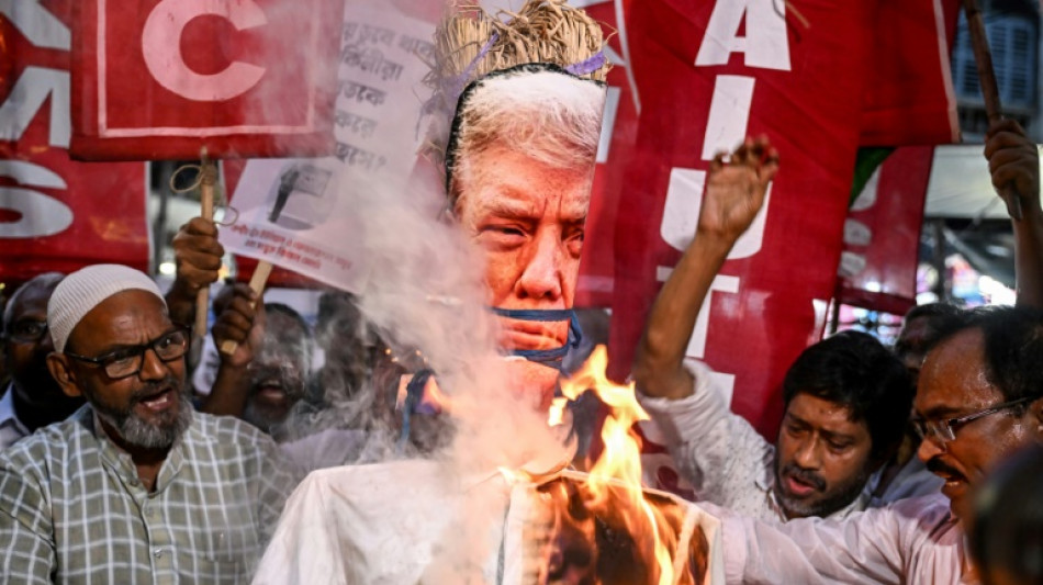 Trump thumbs nose at decades of India courtship