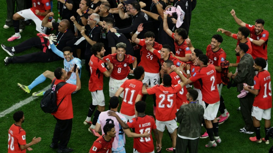 Egito elimina Austr&aacute;lia nos p&ecirc;naltis e vai &agrave;s oitavas da Copa do Mundo