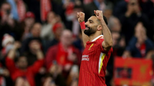 Liverpool vence City e dispara no Ingl&ecirc;s; United de Amorim goleia