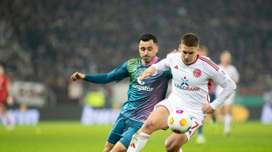 D&uuml;sseldorf elimina St Pauli nos p&ecirc;naltis e vai &agrave;s semifinais da Copa da Alemanha