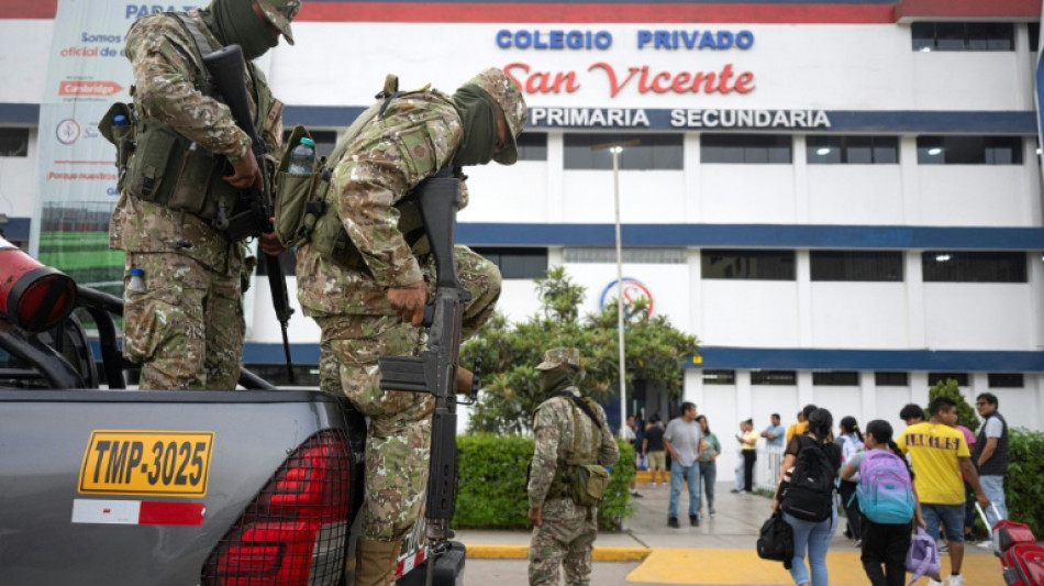 'Já explodi sua escola': extorsão aterroriza escolas peruanas