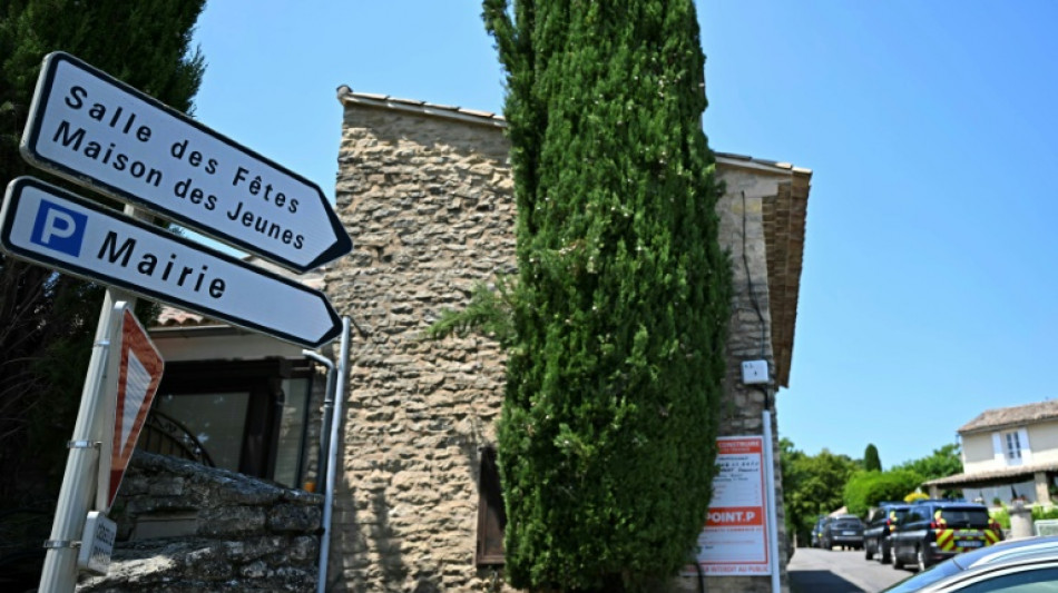 Fusillade mortelle &agrave; un mariage dans le Luberon: deux hommes mis en examen et &eacute;crou&eacute;s