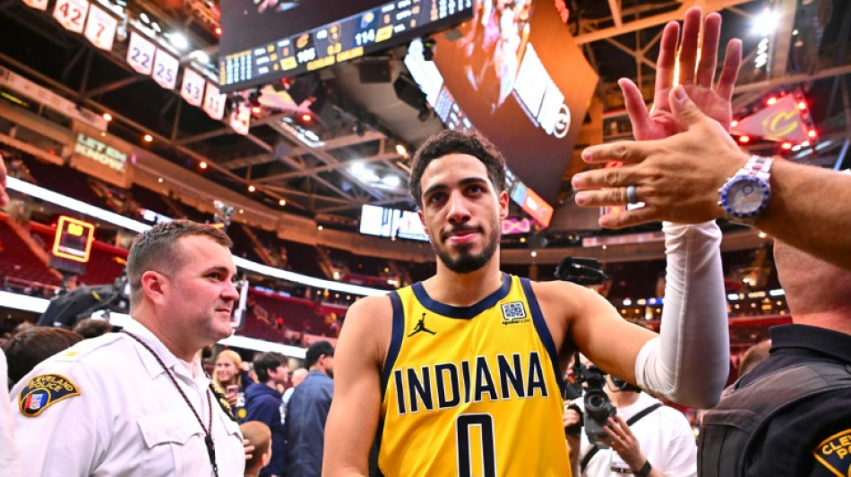 Pacers oust top-seeded Cavs, Nuggets on brink