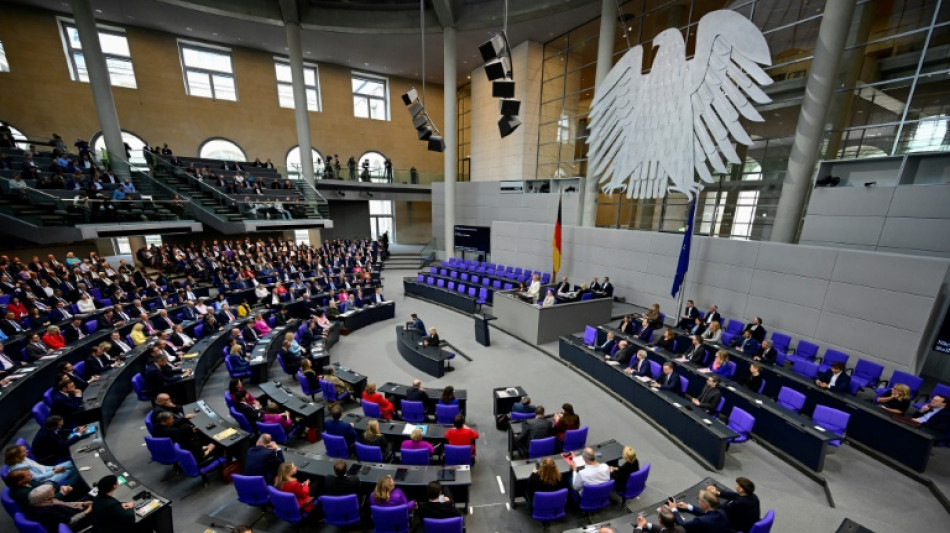 Bundestagspräsidentin Klöckner will im Streit um Umgang mit AfD "vermitteln"