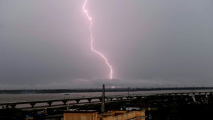 Al menos 33 personas mueren impactadas por rayos en India