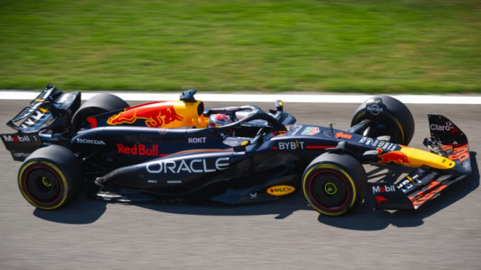 Verstappen domina primeiro dia de testes de pr&eacute;-temporada da F1