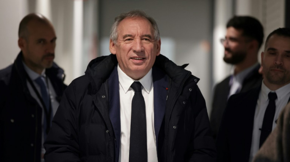 Novo premi&ecirc; franc&ecirc;s espera formar um governo 'neste fim de semana'