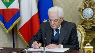 Mattarella emana il decreto sullo stop al bollo e il taglio delle accise