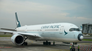 Cathay Pacific ne retrouvera pas sa capacit&eacute;  pr&eacute;-pand&eacute;mie avant "fin 2024"