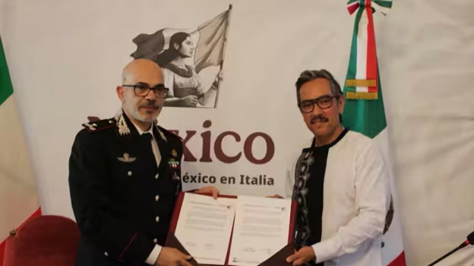 L'Italia restituisce 27 reperti archeologici al Messico