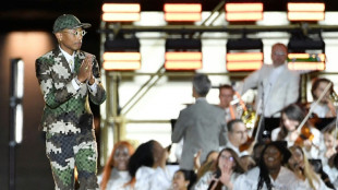 Esth&eacute;tique militaire et damier pour la premi&egrave;re de Pharrell Williams pour Vuitton