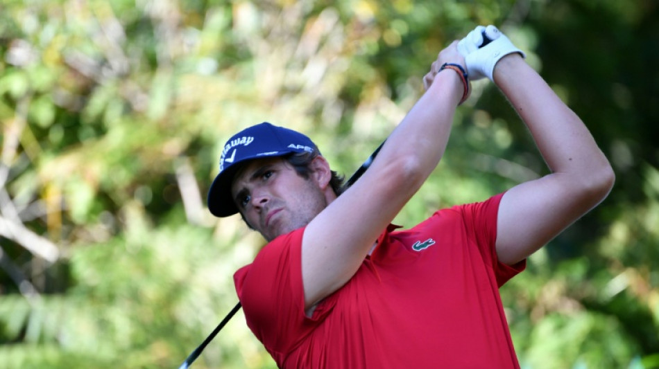 El espa&ntilde;ol Nacho Elvira gana el Dubai Invitational de golf