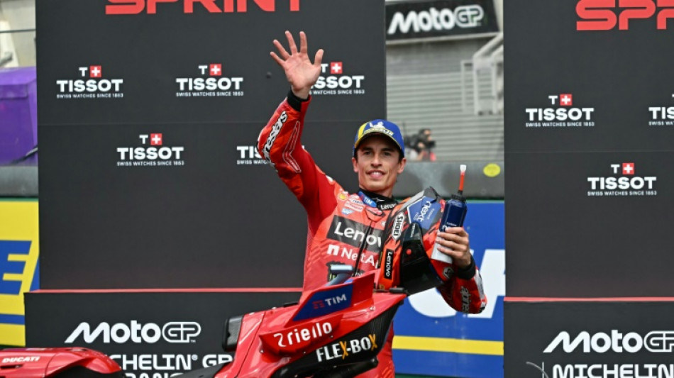 Marc M&aacute;rquez no falla en el esprint del GP de Francia con un podio 100% espa&ntilde;ol