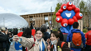 Osaka abre una futurista Expo 2025 en un mundo de divisiones