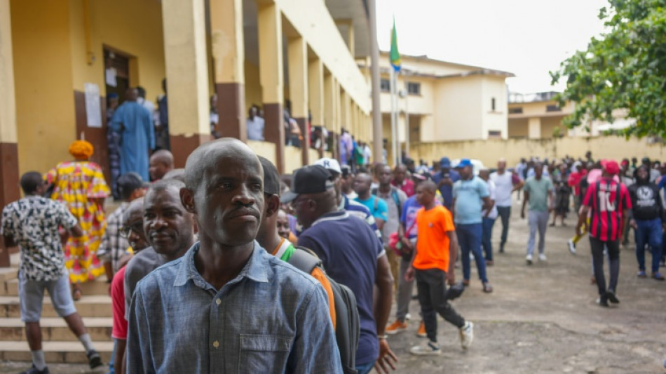 Anderthalb Jahre nach Militärputsch: Gabun wählt Präsidenten 