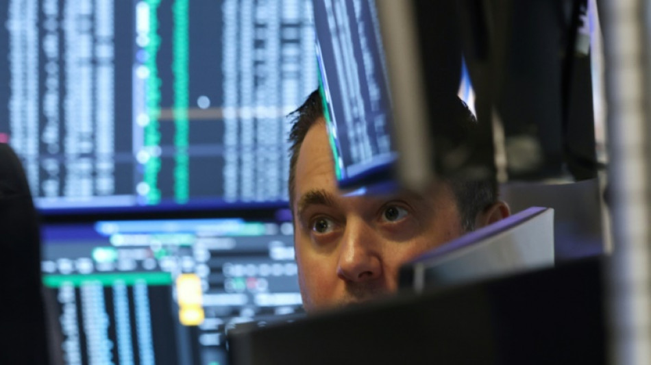 Wall Street atteint de nouveaux sommets, rassur&eacute;e sur le plan commercial