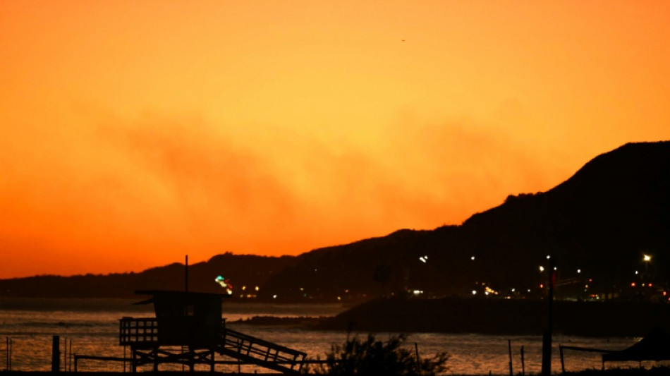Brush fire prompts an evacuation order along Los Angeles coast