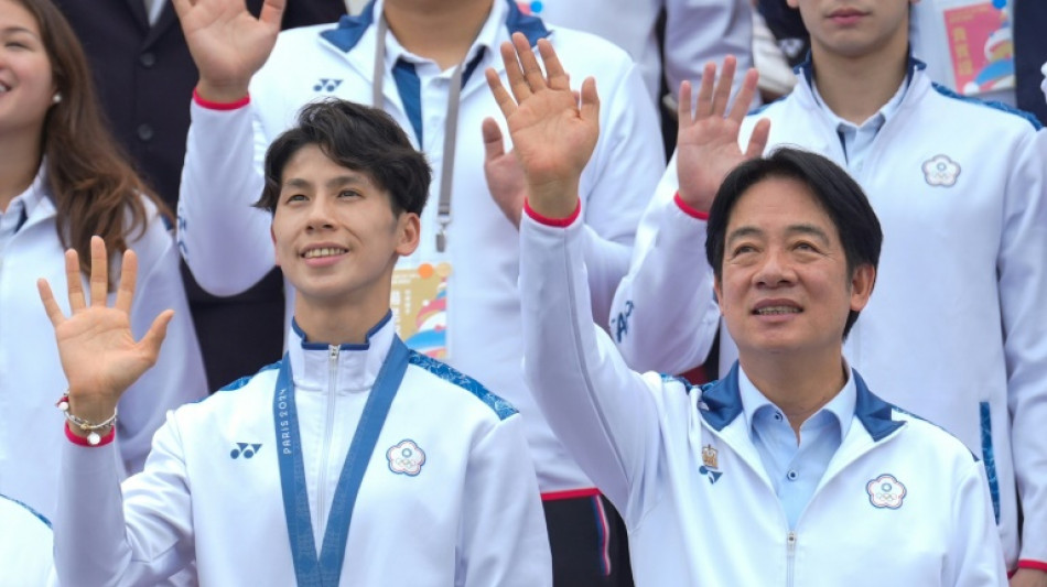 Presidente de Taiwan homenageia boxeadora v&iacute;tima de viol&ecirc;ncia de g&ecirc;nero