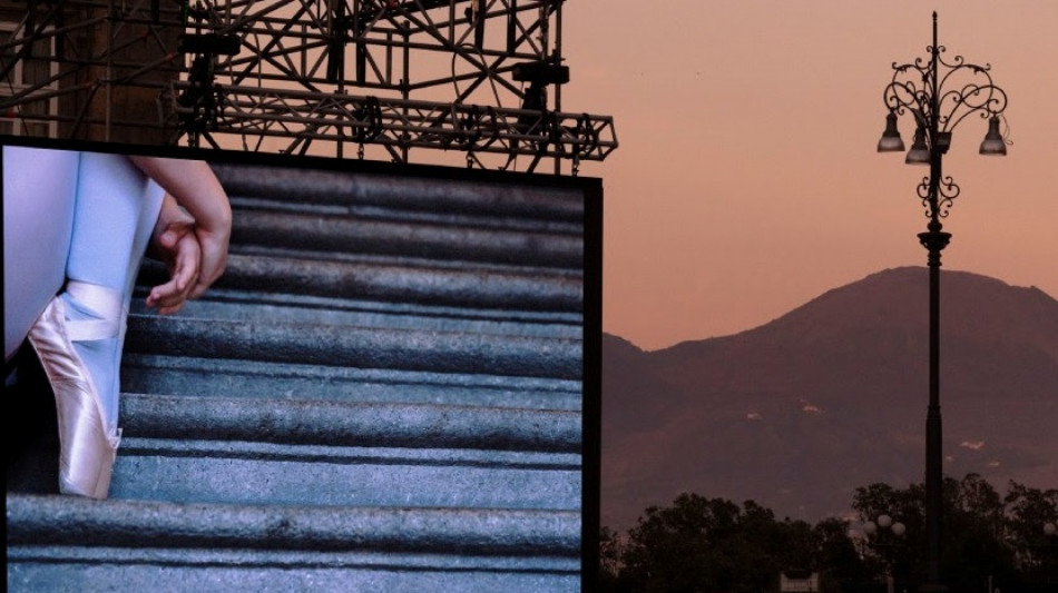 Napoli 2500 Città danzante, lezione da record al Plebiscito