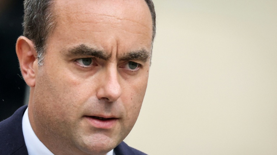 Matignon propose &agrave; l'intersyndicale une rencontre avec Lecornu mercredi