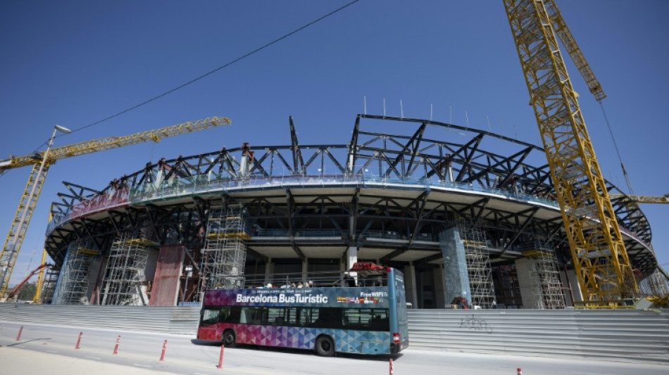 Bar&ccedil;a adia retorno ao Camp Nou e n&atilde;o jogar&aacute; Trof&eacute;u Joan Gamper no est&aacute;dio