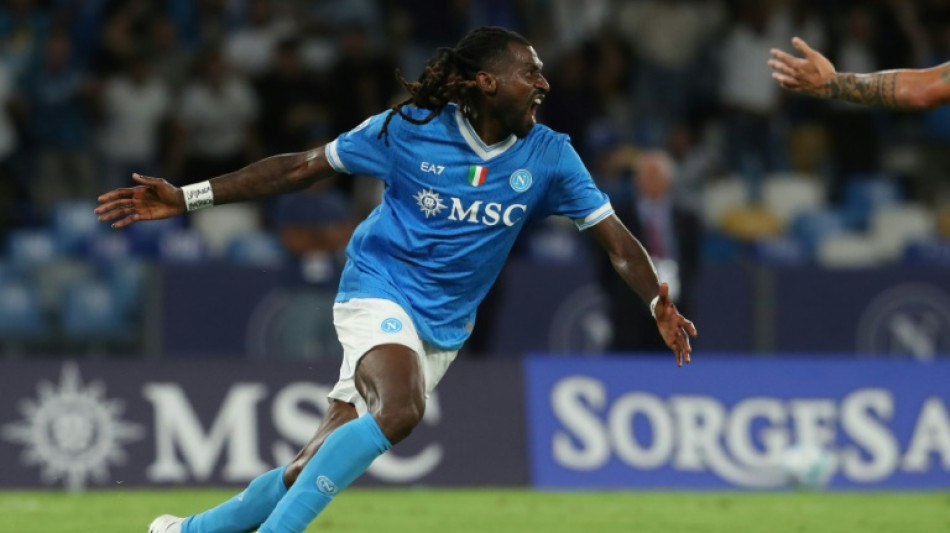 Last-gasp Anguissa fires Napoli past Cagliari, Roma keep pace