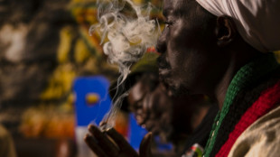 Kenia niega a los rastafaris el derecho a fumar marihuana por motivos religiosos