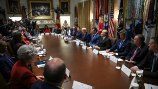 El show debe continuar: as&iacute; fue la marat&oacute;nica reuni&oacute;n de gabinete de Trump